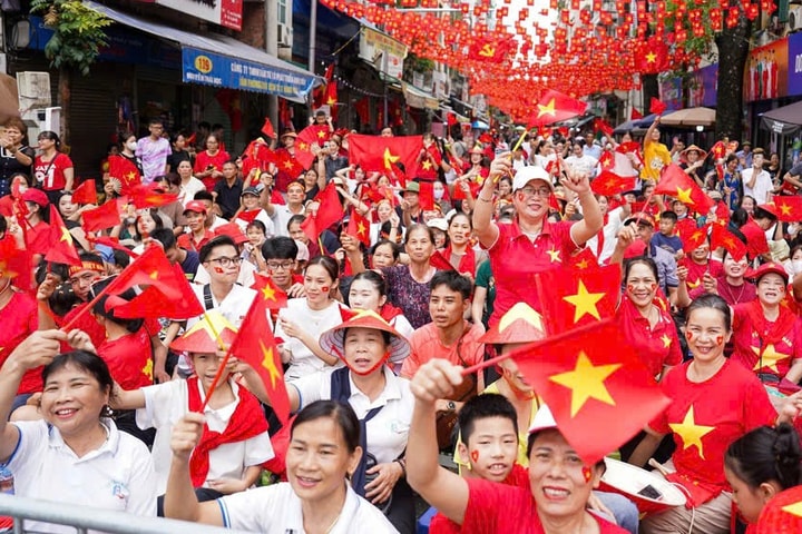 Thủ tướng Chính phủ chỉ đạo đẩy nhanh việc tặng quà Quốc khánh cho người dân