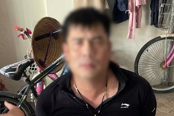 Bắt đối tượng truy nã nguy hiểm lẩn trốn tại nhà trọ