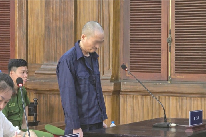 Hành khách nước ngoài trộm tiền trên máy bay