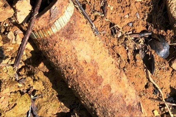 Người dân liên tục phát hiện nhiều quả đạn chưa nổ