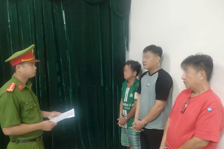 Bắt khẩn cấp 4 đối tượng gây rối trật tự công cộng tại phường An Lạc