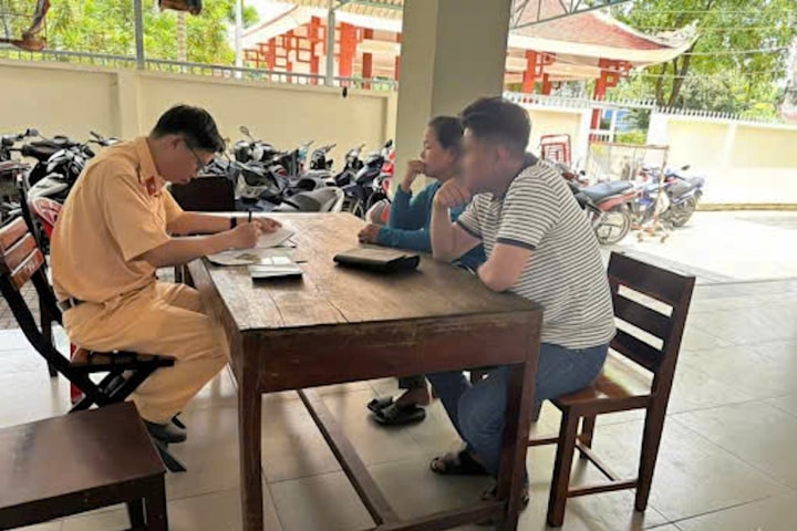 Phạt tài xế ô tô đánh lái ẩu, suýt gây tai nạn ở TP.HCM