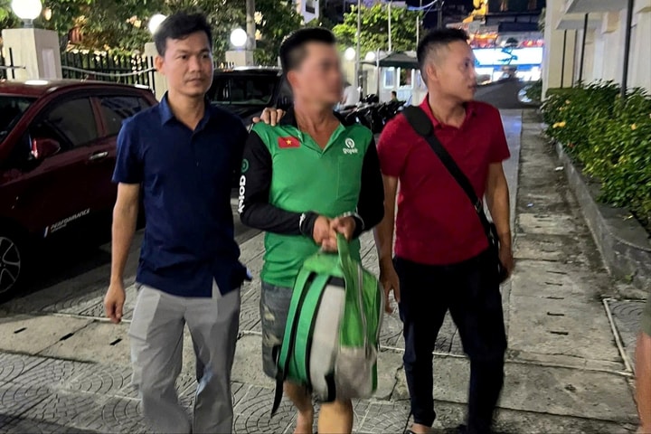 Đổi vàng giả lấy vàng thật, đối tượng bị bắt khẩn cấp