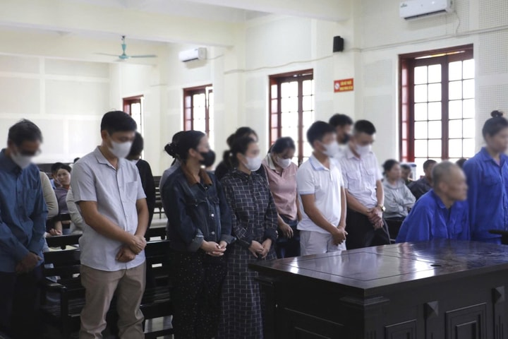 Xét xử nhóm tội phạm đưa người trốn ra nước ngoài