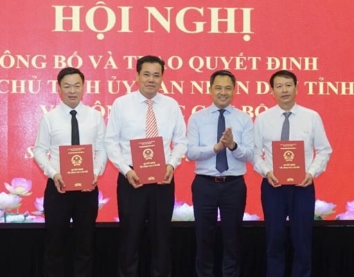 UBND tỉnh Sơn La công bố quyết định về công tác cán bộ