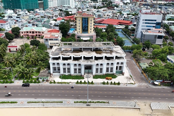 Cận cảnh dự án "đắc địa" bên biển Quy Nhơn, xây 7 năm vẫn... nằm im
