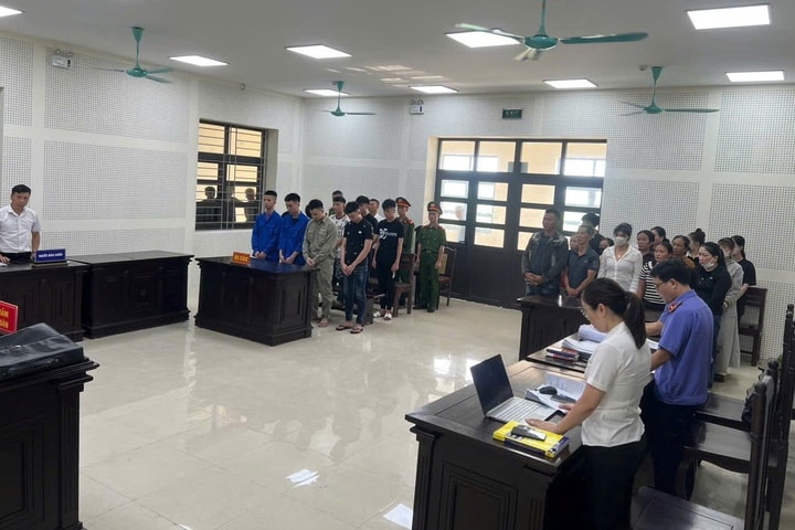 Xét xử nhóm thanh niên gây rối trật tự công cộng