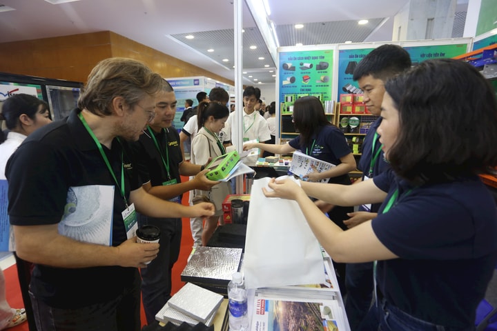 Triển lãm Công nghiệp Việt Nam chính thức khai mạc