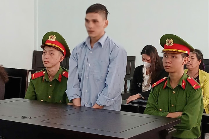 Mâu thuẫn trong lúc nhậu, chồng hờ đánh trọng thương con riêng của vợ