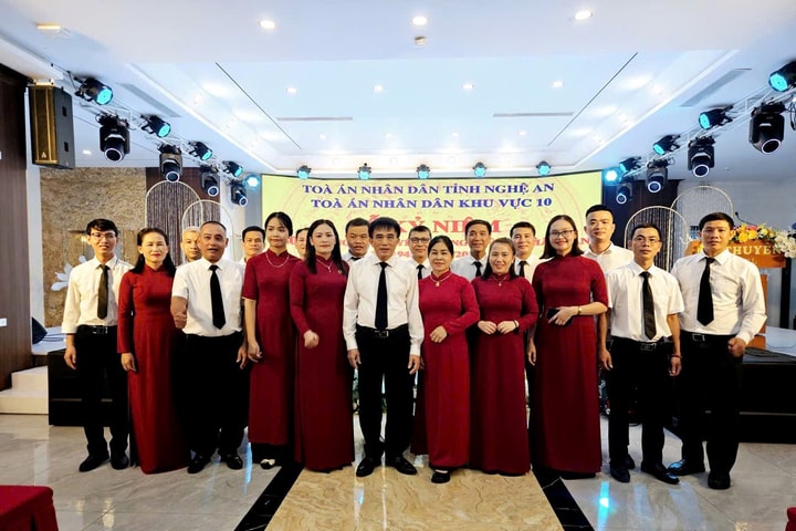 TAND khu vực 10– Nghệ An tổ chức gặp mặt 80 năm Ngày truyền thống TAND