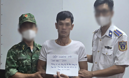 Bắt quả tang đối tượng mua bán trái phép chất ma túy