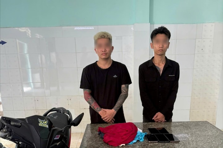 TP.HCM: Bắt khẩn cấp 2 Tiktoker Livestream phản cảm