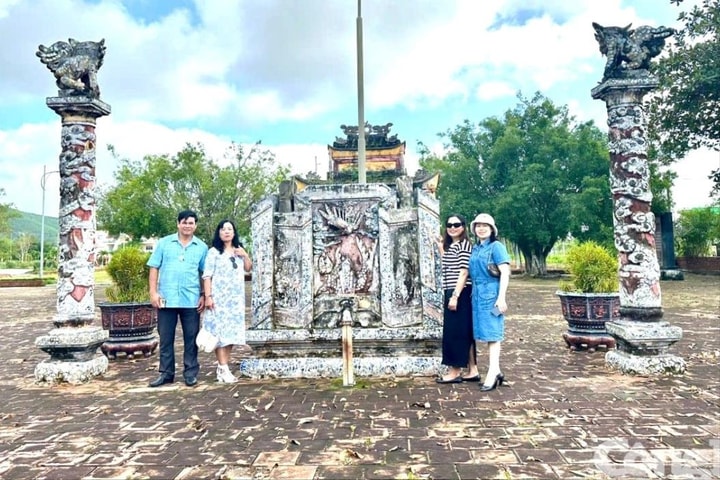 Vua Quang Trung-Nguyễn Huệ và bản anh hùng ca của thế kỷ áo vải cờ đào