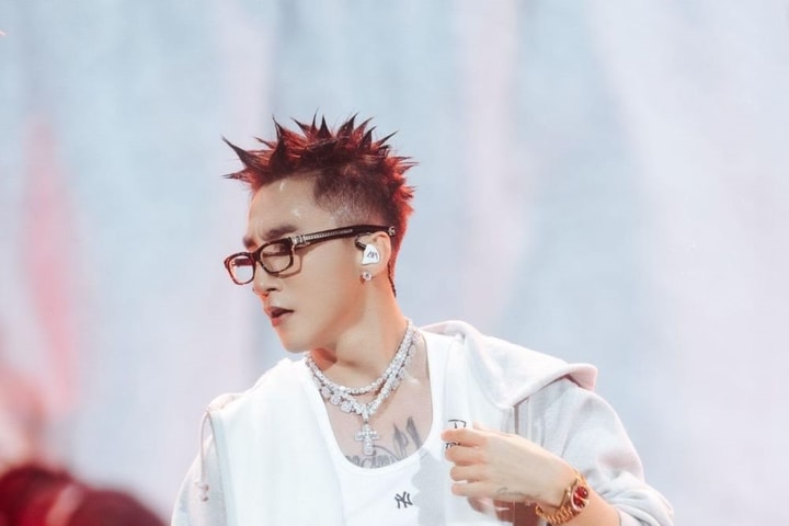 ‏ ‏Sơn Tùng M-TP khuấy đảo sân khấu Chào tân sinh viên hoành tráng nhất tại Hà Nội ‏