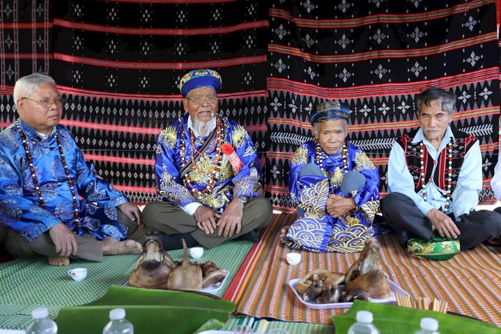 Ngày hội văn hóa truyền thống Cơ Tu xã Sông Kôn: Bản sắc ngân vang giữa đại ngàn