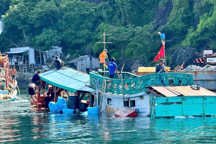 Kịp thời hỗ trợ tàu cá bị chìm trên biển