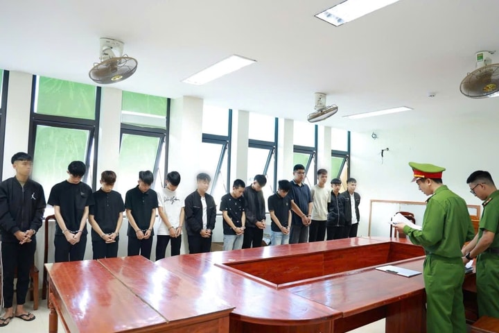 Khởi tố 16 đối tượng bắt giữ, đánh người gây thương tích