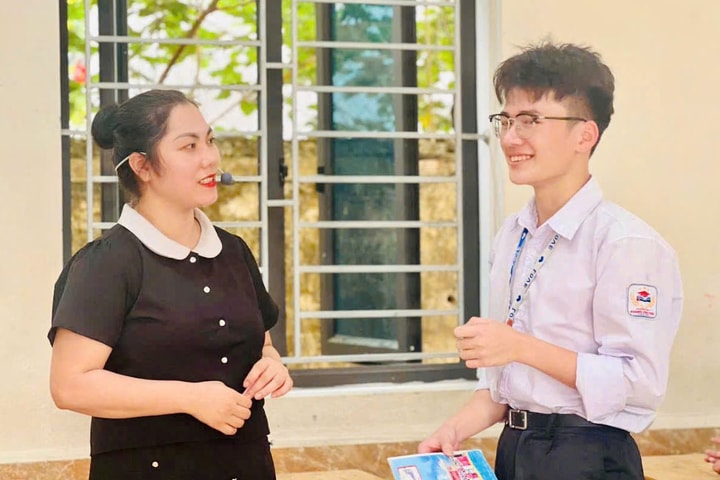 Nhà giáo tại các cơ sở giáo dục công lập được trả tiền  dạy thêm giờ thế nào?