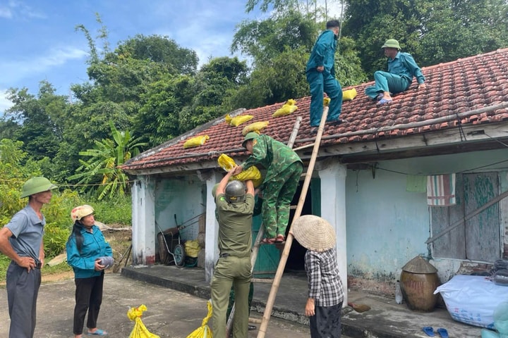Quảng Ninh cao điểm ứng phó bão số 9