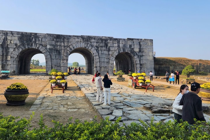 Thanh Hóa thu về hơn 42,5 nghìn tỷ đồng du lịch chỉ sau 9 tháng