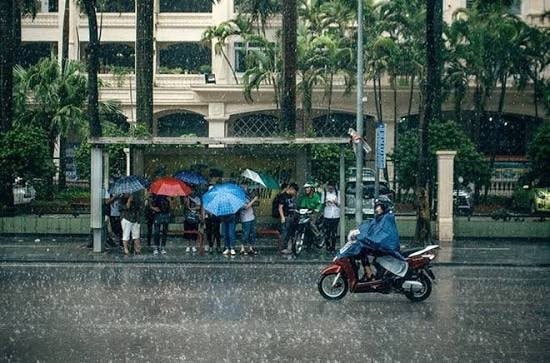 Thời tiết hôm nay 28/9: Bão số 10 gây mưa lớn ở Bắc Bộ và Trung Bộ