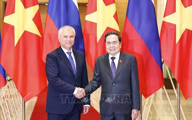 Chủ tịch Quốc hội Trần Thanh Mẫn hội đàm với Chủ tịch Duma Quốc gia Nga Vyacheslav Volodin