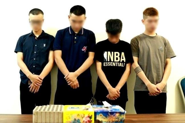 Đốt pháo hoa nổ khi dự tiệc sinh nhật, 4 đối tượng bị khởi tố