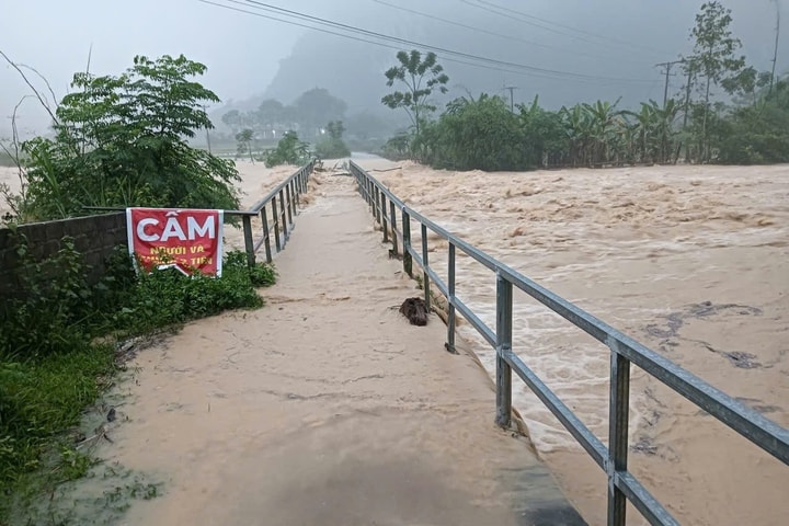Triển khai quyết liệt các biện pháp ứng phó lũ ống, lũ quét, sạt lở đất và an toàn hồ đập