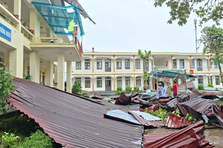 Hơn 1.000 trường học bị ảnh hưởng do bão Bualoi