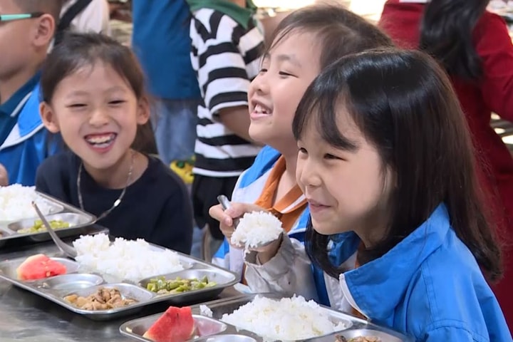 Phó Thủ tướng yêu cầu giải pháp đồng bộ bảo đảm an toàn thực phẩm học đường