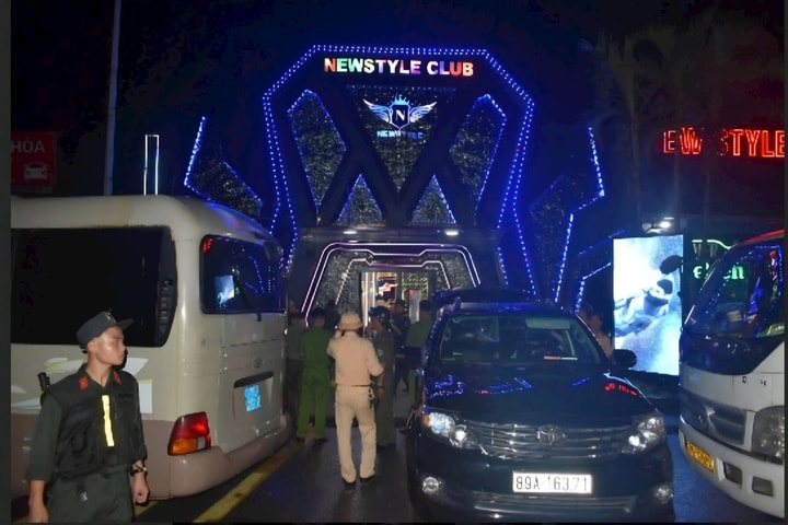 Triệt phá điểm tổ chức, chứa chấp sử dụng và tàng trữ, mua bán trái phép chất ma tuý