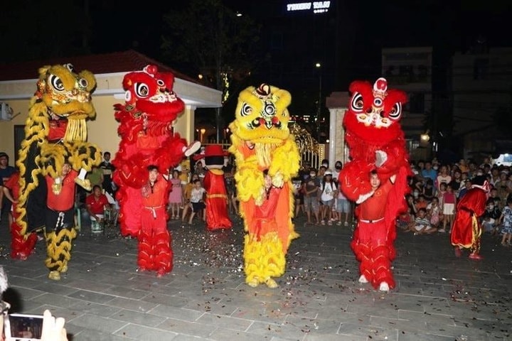 Vui Tết Trung thu trong "ngôi nhà chung" TAND tỉnh Quảng Ngãi