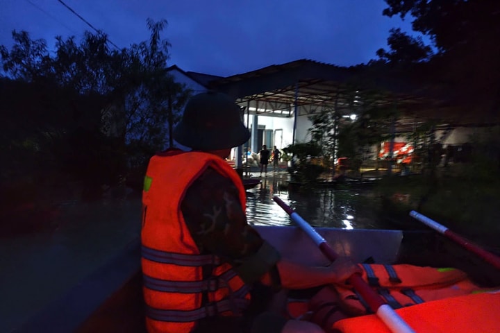 Thái Nguyên: Khẩn trương di dời dân, ứng phó thiệt hại do mưa lũ