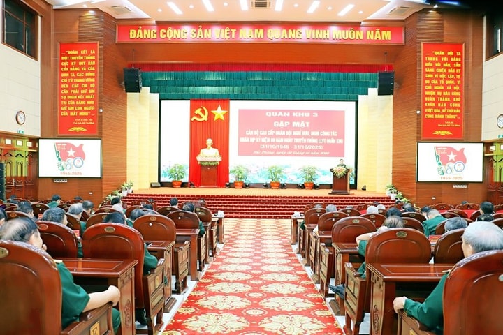 Quân khu 3 gặp mặt cán bộ cao cấp nhân kỷ niệm 80 năm Ngày truyền thống LLVT