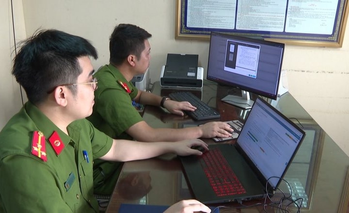 Từ 8/10, Công an cấp xã được thực hiện xác nhận, cung cấp thông tin về xuất nhập cảnh