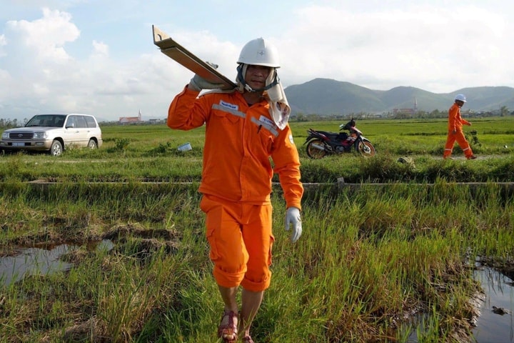 EVNNPC - vai trò "đầu tàu" cung ứng điện an toàn, ổn định