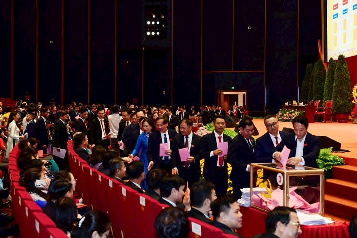 Danh sách 75 người trúng cử Ban Chấp hành Đảng bộ thành phố Hà Nội khóa XVIII