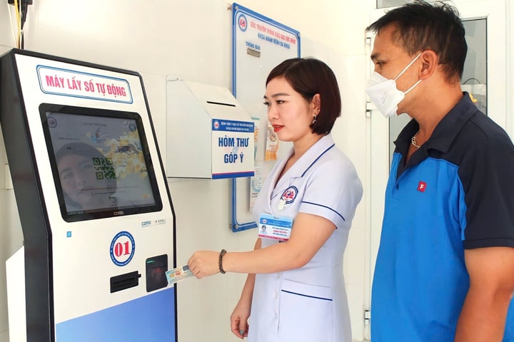 Chuyển đổi số: Thay đổi để phục vụ tốt hơn