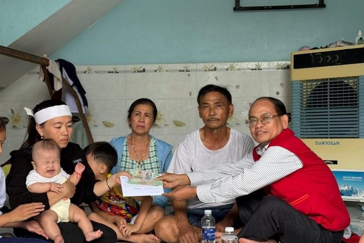 Tàu cá cùng 8 ngư dân mất tích 20 ngày