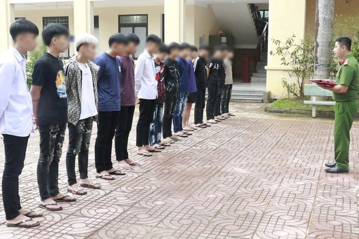 Gây rối trong đêm, 15 đối tượng bị bắt giữ