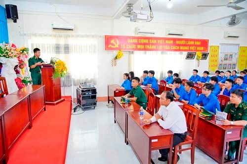 Tuyên truyền IUU cho học sinh vùng biển