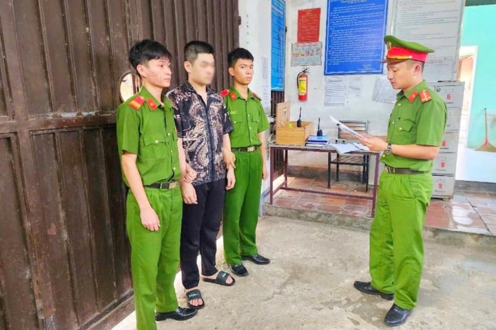 Bắt giữ đối tượng tàng trữ ma túy tại phòng trọ