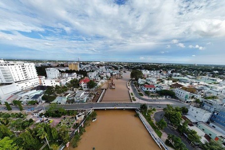 Vĩnh Long: Giữ vững đà tăng trưởng, hướng tới hoàn thành toàn diện mục tiêu năm 2025