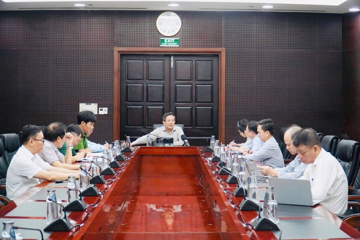 Đà Nẵng thành lập 3 Sở Chỉ huy tiền phương ứng phó mưa bão số 12