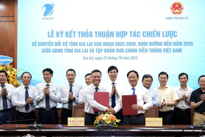 Gia Lai ký kết hợp tác với VNPT về chiến lược chuyển đổi số