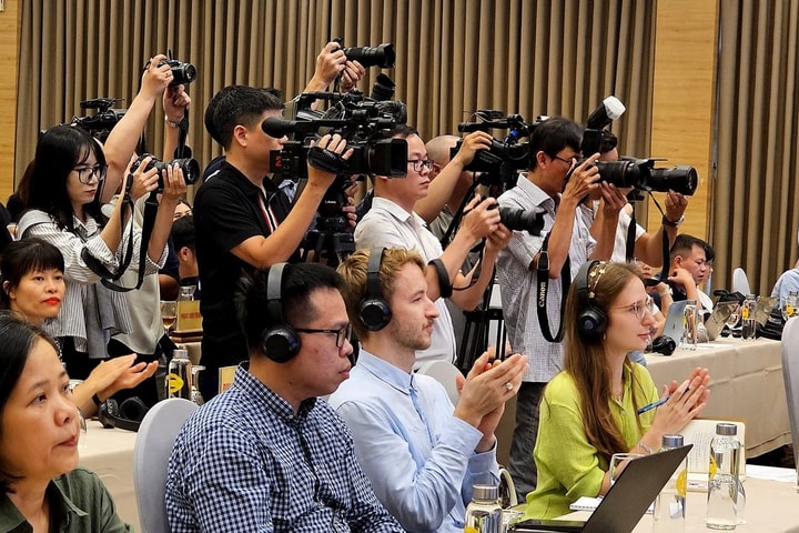 Cần nghiên cứu, bổ sung, làm rõ hơn khái niệm "kinh tế báo chí"