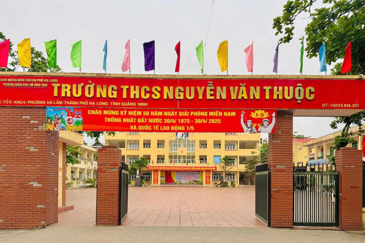Kỷ luật Hiệu trưởng và 8 cán bộ liên quan vụ sửa điểm học sinh tại Quảng Ninh