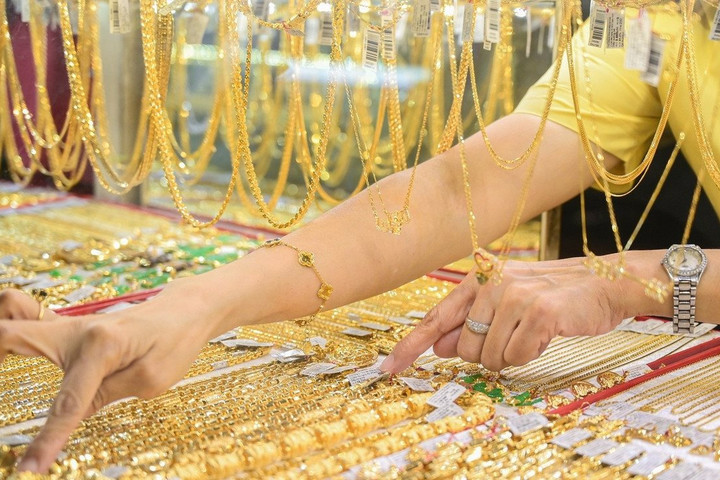 Giá vàng hôm nay 24/10: Đảo chiều tăng trở lại