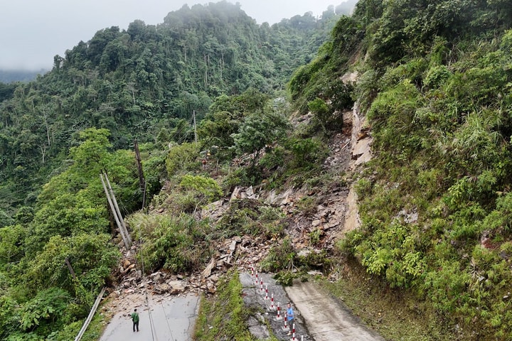 Sạt lở nghiêm trọng tại Cổng Trời Quản Bạ tỉnh Tuyên Quang