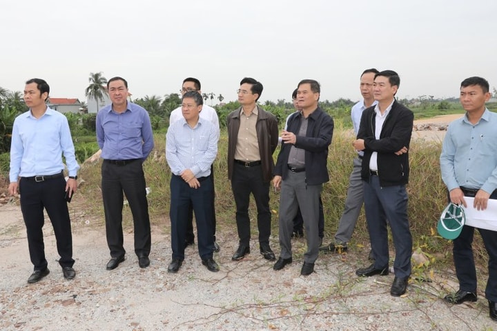 Quảng Ninh đẩy nhanh tiến độ dự án đường ven sông giai đoạn 1